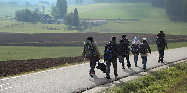 Over 6,000 Migrants Crossing Into Bavaria Daily