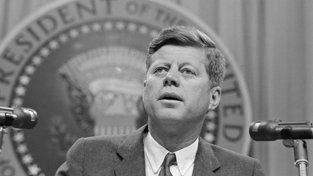 FT_19.07.03_JFK_feature