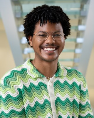 Download DeVonte Smith's photo