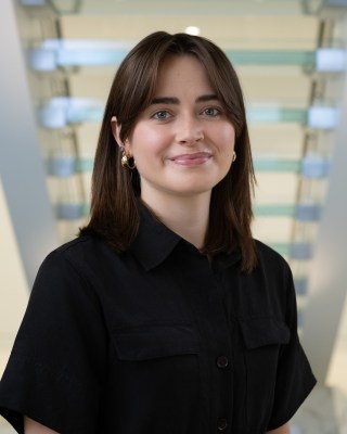 Download Isabelle Pula's photo